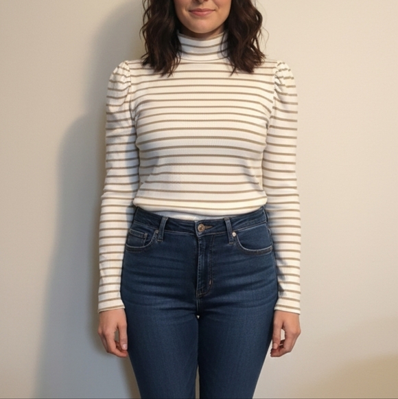 J.crew white & gold Turtle neck top Long Sleeve size large - Picture 9 of 9